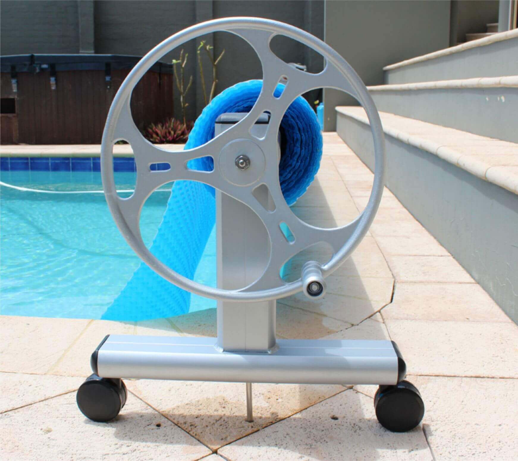 elegance pool roller